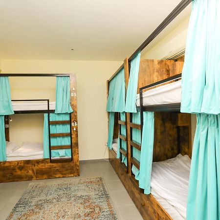 The Villa Hostel - By Lunar อาบูดาบี ภายนอก รูปภาพ